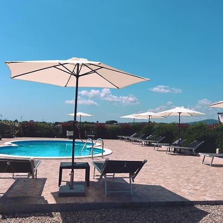 Bed and Breakfast Il Melarancio Pescia Romana Exterior foto