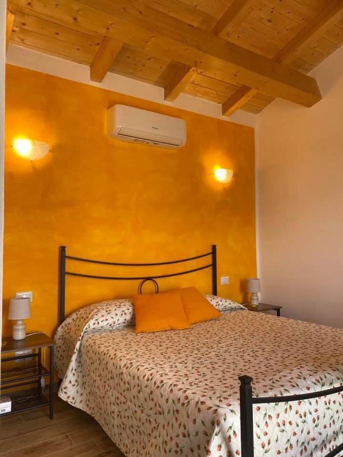 Bed and Breakfast Il Melarancio Pescia Romana Exterior foto