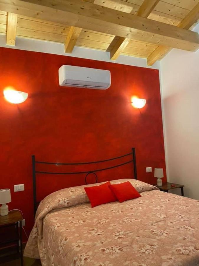 Bed and Breakfast Il Melarancio Pescia Romana Exterior foto