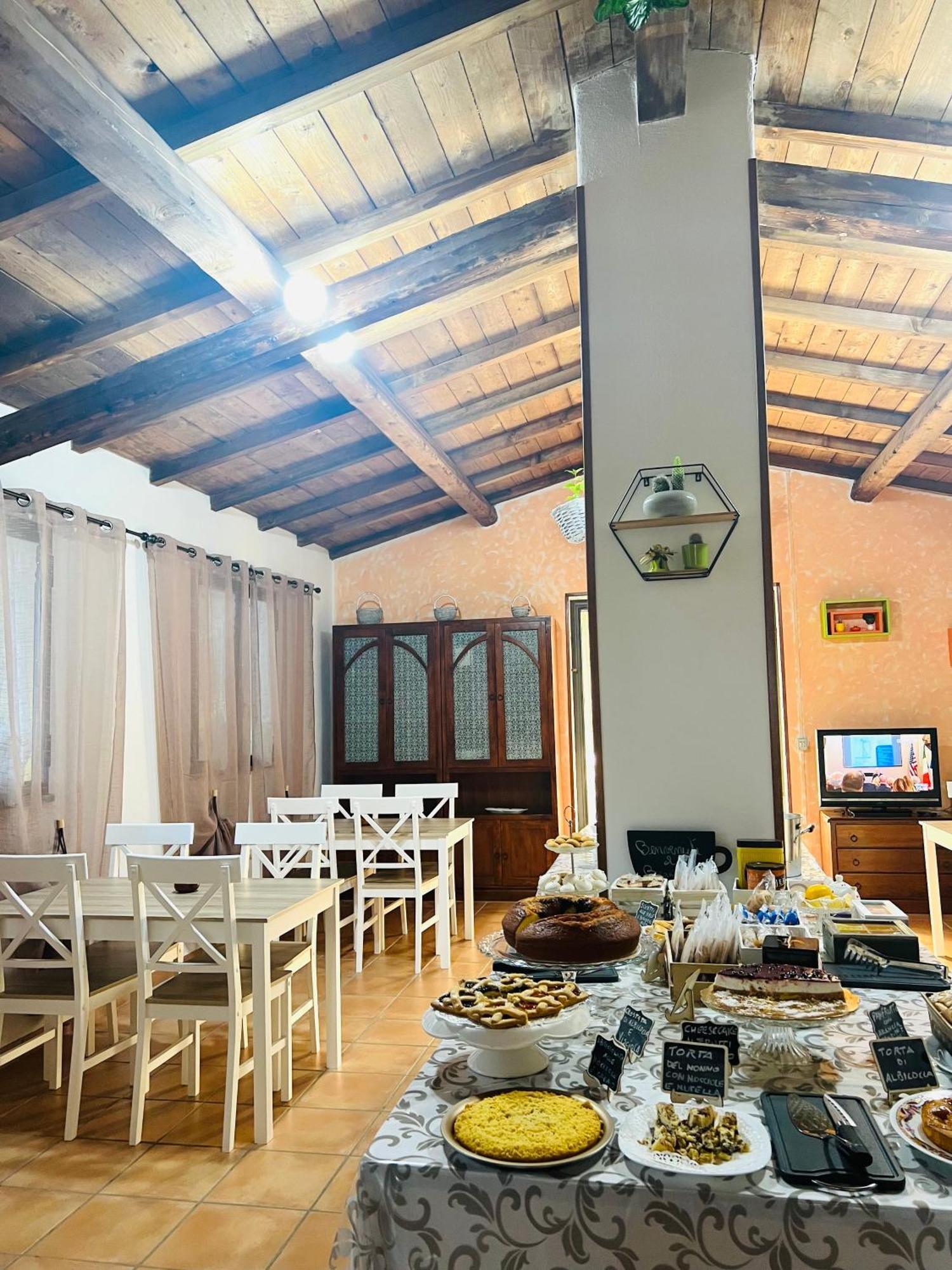 Bed and Breakfast Il Melarancio Pescia Romana Exterior foto