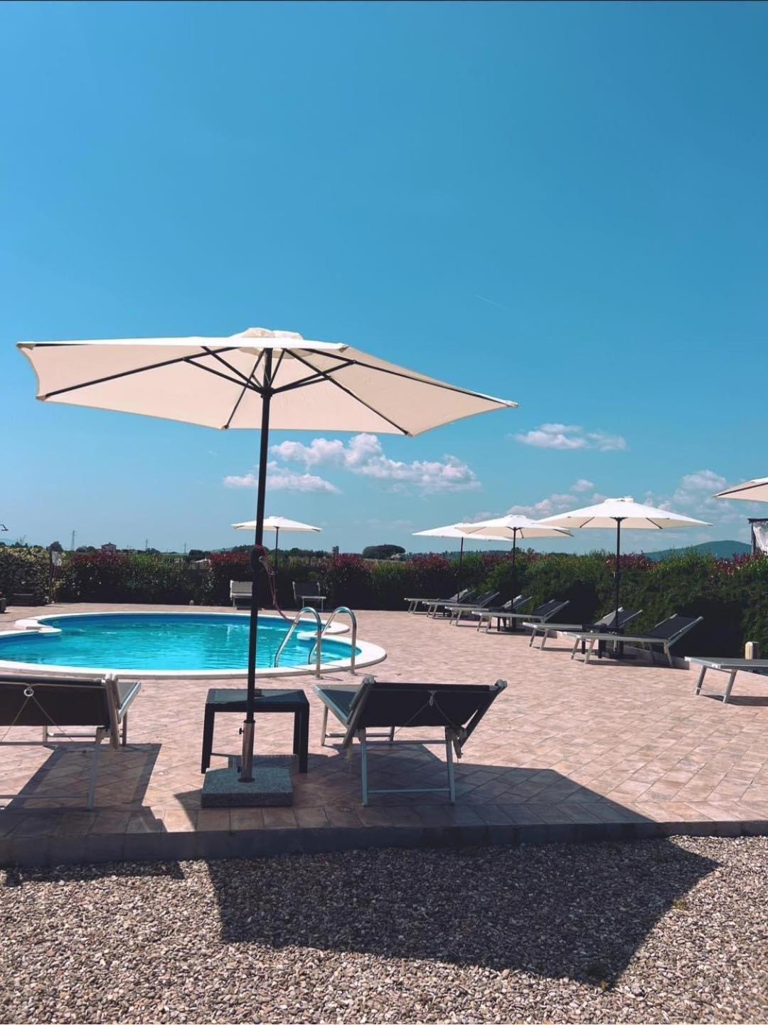 Bed and Breakfast Il Melarancio Pescia Romana Exterior foto