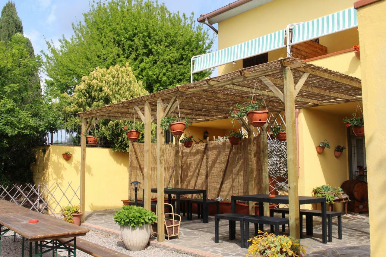 Bed and Breakfast Il Melarancio Pescia Romana Exterior foto