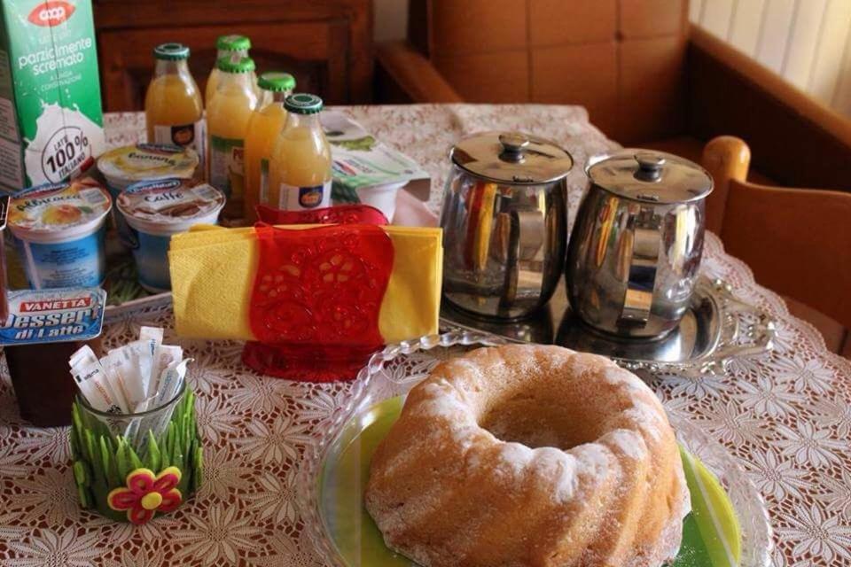Bed and Breakfast Il Melarancio Pescia Romana Exterior foto